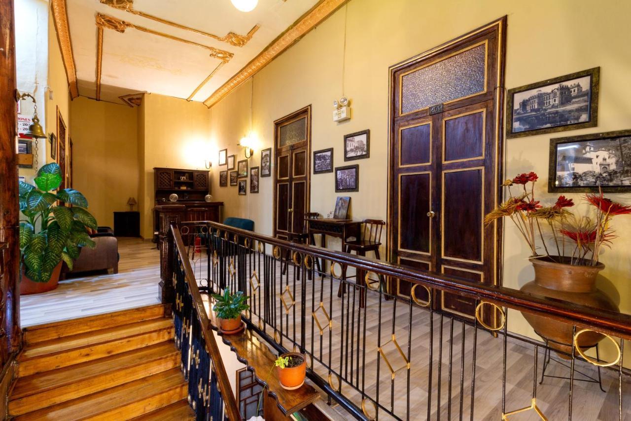 Hotel Majestic 1 Cuenca Exterior photo