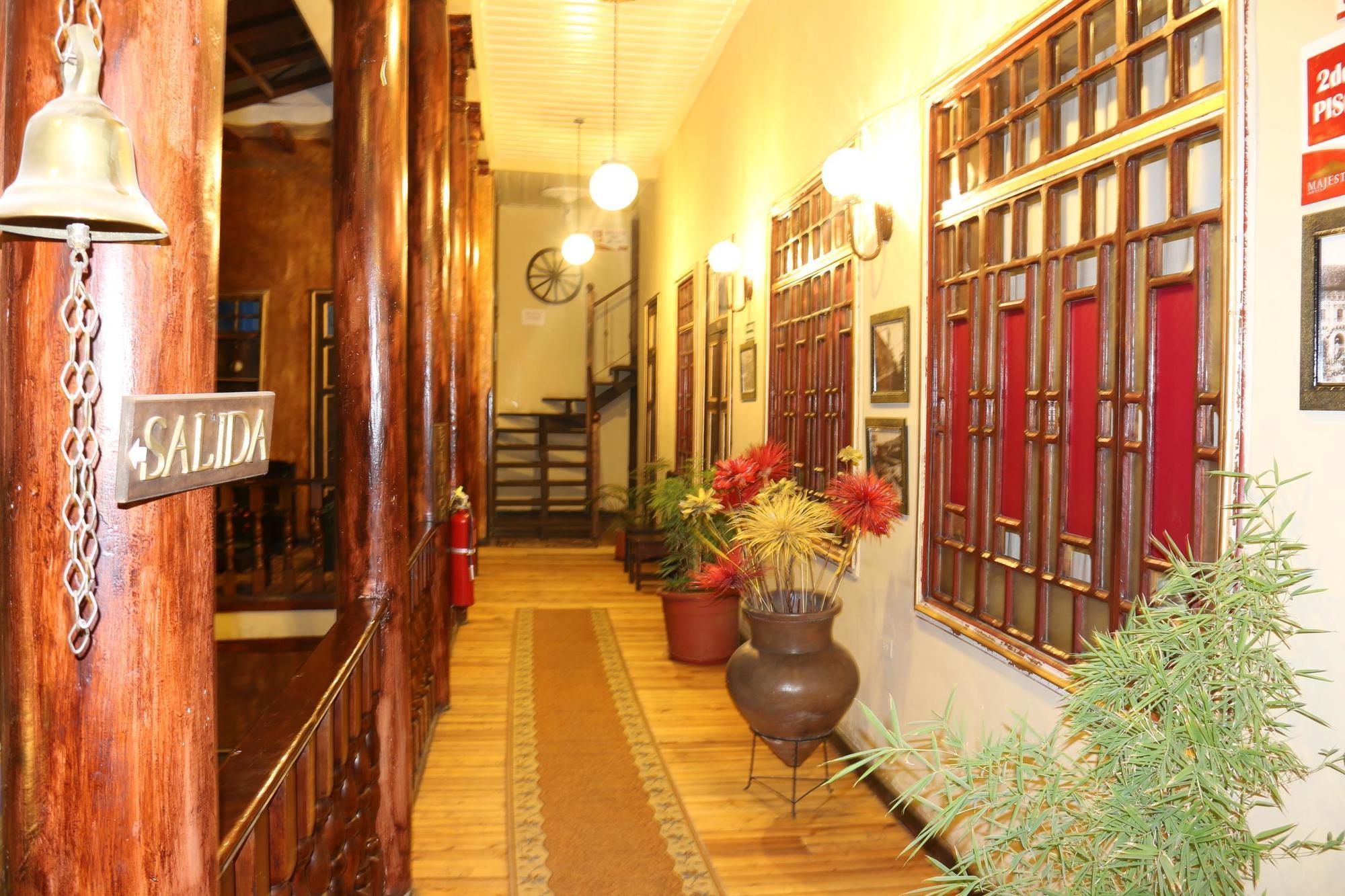 Hotel Majestic 1 Cuenca Exterior photo